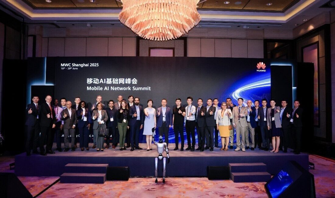 Mobil Dünya Kongresi (MWC) Şanghay 2025 sırasında Huawei'nin ev sahipliğinde