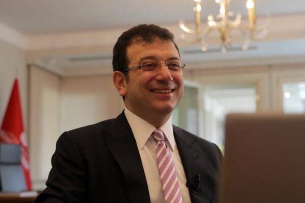 İstanbul Büyükşehir Belediye (İBB) Başkanı Ekrem İmamoğlu, Trabzon'da meydanı dolduran