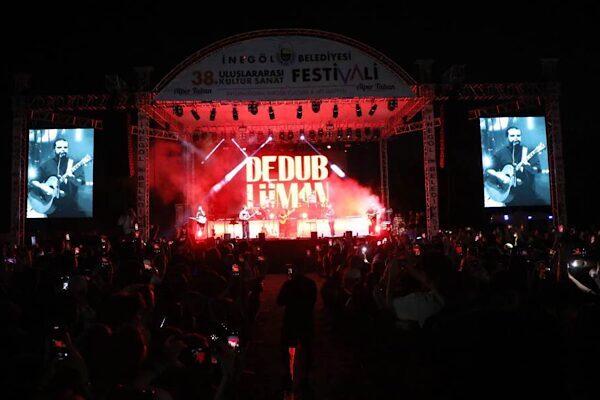 İnegöl Belediyesi’nin organizasyonuyla düzenlenen 38. Uluslararası Kültür Sanat Festivali, şehrin