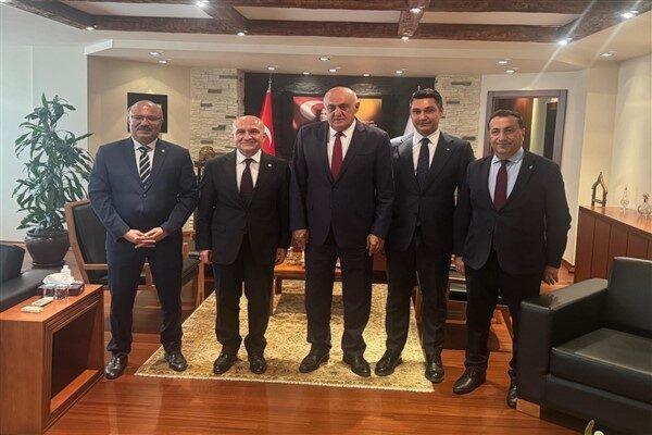 İYİ Parti, kamu kurumu niteliğindeki meslek kuruluşlarına yönelik başlattığı istişare