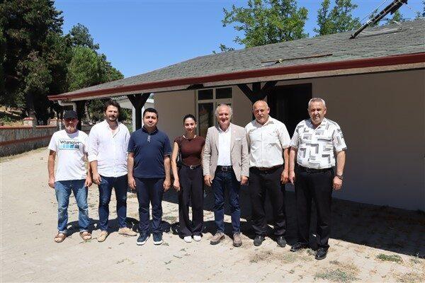 İzmit Belediyesi, mahalle muhtarlarıyla iş birliği içinde çalışmalarını sürdürüp yerinde