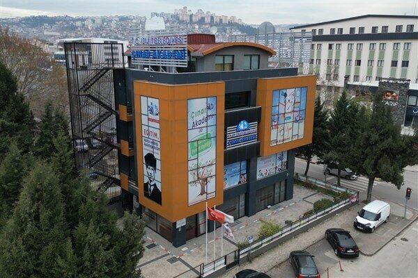 İzmit Belediyesi’nin eğitimde fırsat eşitliğini sağlamak amacıyla hayata geçirdiği projelerden