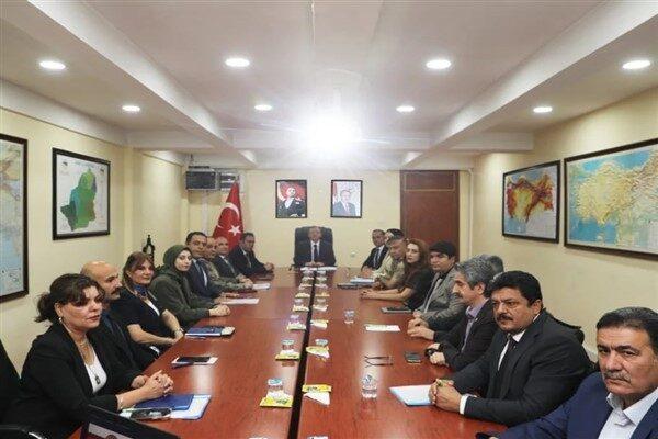 Toplantıda, aile içi ve kadına yönelik şiddetle mücadele kapsamında il