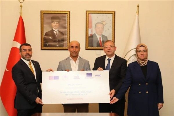 Kars Valisi Ziya Polat ve AK Parti Kars Milletvekili Adem