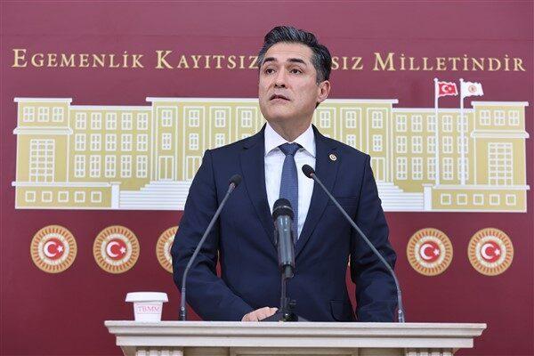 Kavuncu açıklamasında "Gazi Meclis çatısı altında Türk milletine parmak sallayıp,