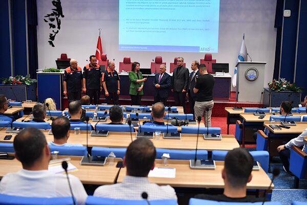 Kayseri Büyükşehir Belediyesi ev sahipliğinde, AFAD tarafından belediye personeline yönelik