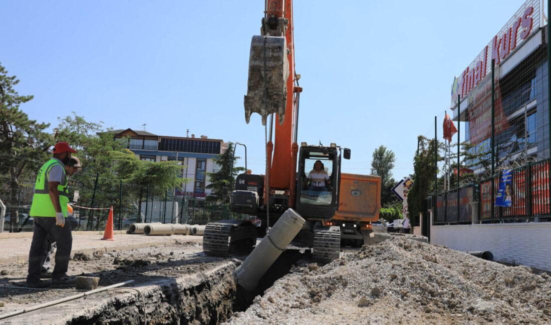 Çalışma kapsamında, eski ve yıpranmış asfaltlar titizlikle kazındıktan sonra iş