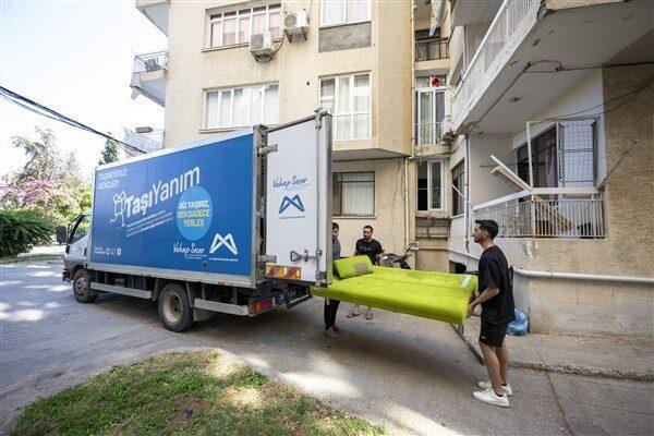 Büyükşehir’in ‘Bir TaşıYanım Olsa’ sloganıyla hayata geçirdiği yepyeni projesi ‘TaşıYanım’,