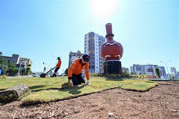 Mersin Büyükşehir Belediyesi Park ve Bahçeler Dairesi Başkanlığı ekipleri, yıl