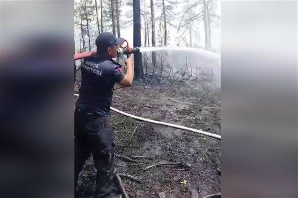 Bursa Harmancık’ta meydana gelen yangın sonrası yürütülen soğutma çalışmalarına destek