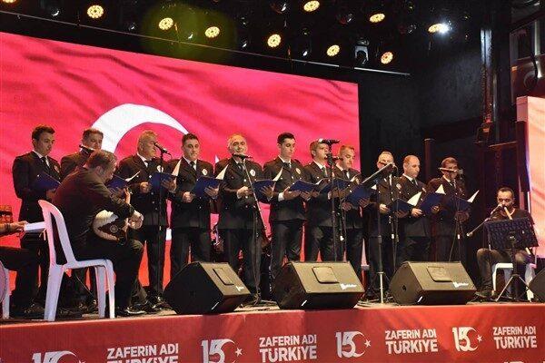Ordu Büyükşehir Belediyesi önündeki 15 Temmuz Demokrasi Meydanı’nda düzenlenen programa,