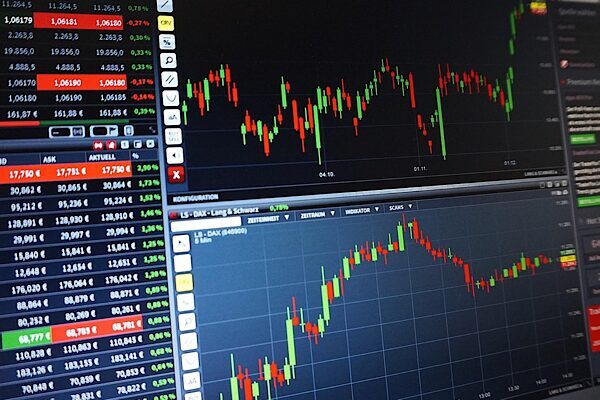 Piramit  Menkul Kıymetler' e göre,BIST100 Endeks gün içinde 10.540-10.682 bandında
