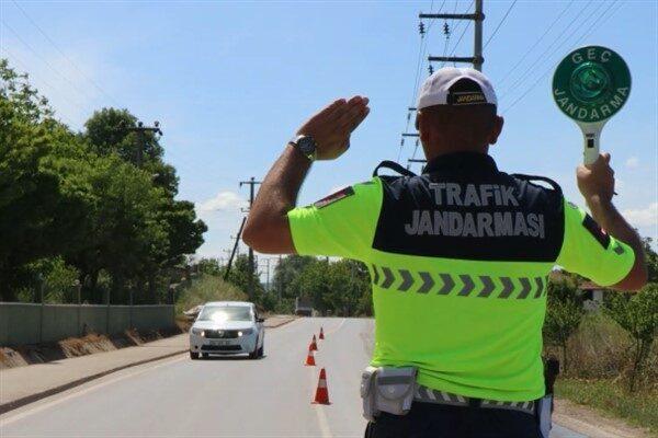 Sakarya İl Jandarma Komutanlığına bağlı trafik timleri, trafik güvenliğinin arttırılması
