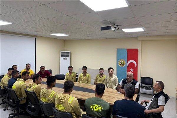 Ziyaret kapsamında, göreve yeni başlayan orman işçileriyle tanışan Bölge Müdürü
