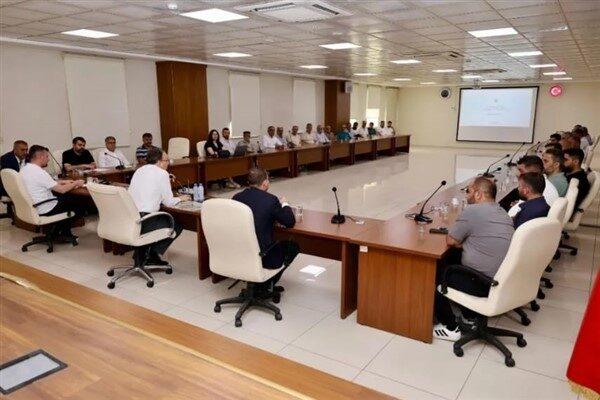 Belediye Toplantı Salonu’nda düzenlenen toplantıya, Belediye Başkan Yardımcısı Birkan Tatlısöz,