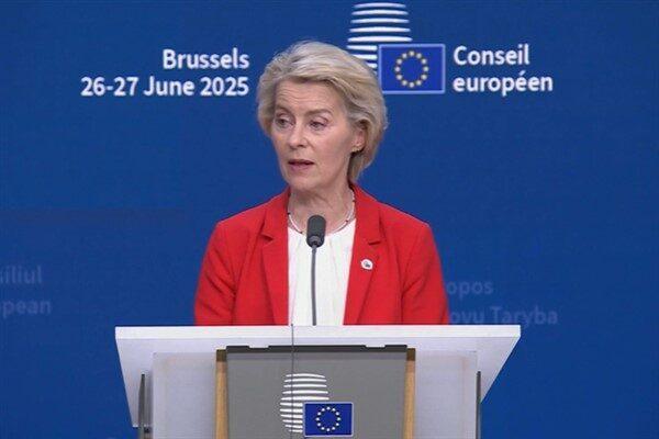 Von der Leyen'ın, teoride komisyonunun çöküşüne yol açabilecek olan güven