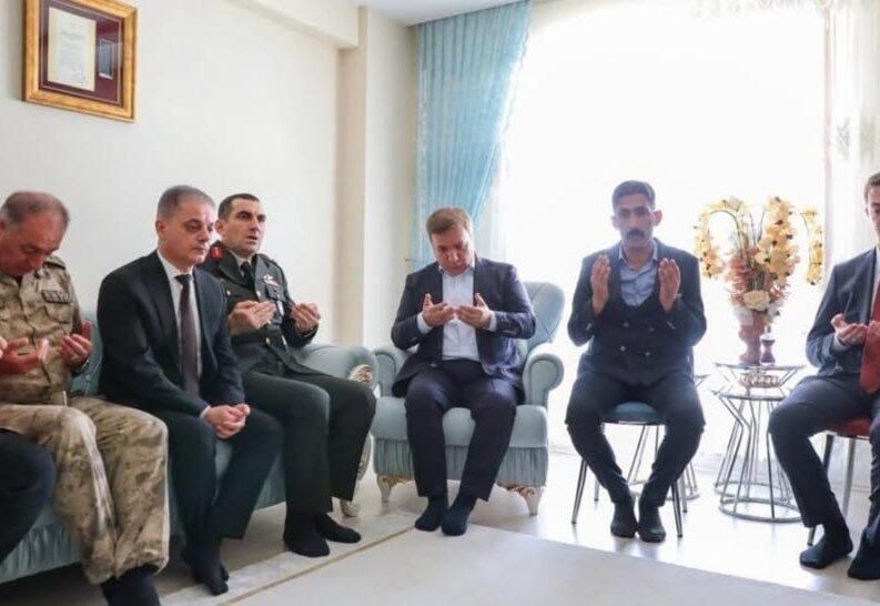 Erzincan Valisi Hamza Aydoğdu, Erzincan Belediye Başkanı Bekir Aksun, 3.