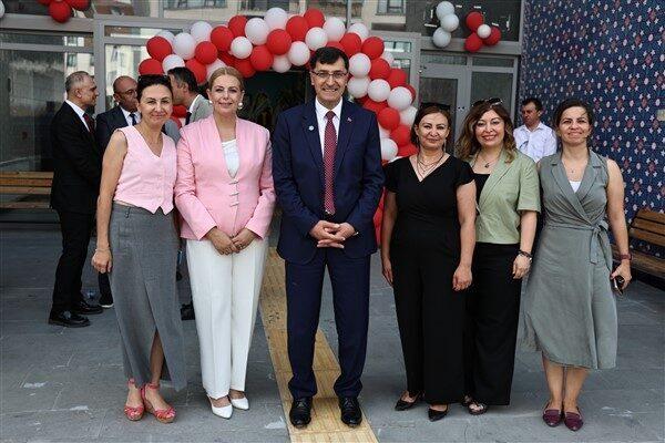 Açılış töreninde, Yamantürk Yaşlı ve Engelli Gündüz Yaşam Merkeziyle, hem
