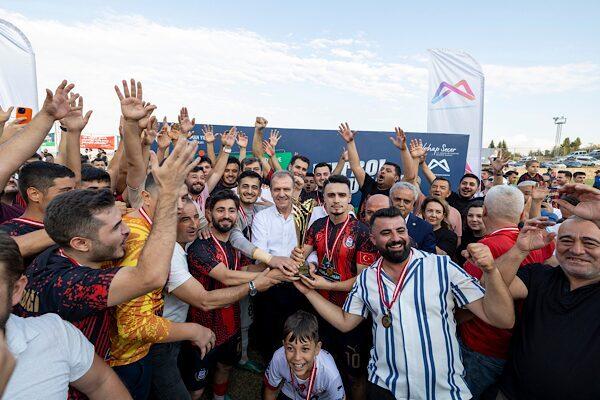 Mersin Büyükşehir Belediyesi tarafından,Toroslar ve Akdeniz ilçelerinden 20 mahalle takımının