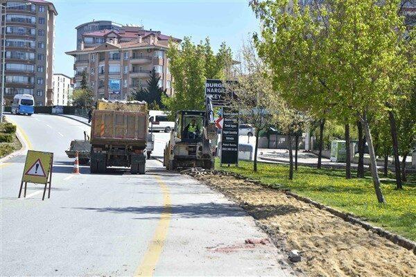 ABB, kent genelinde yürüttüğü kaldırım, bordür ve bariyer çalışmalarıyla hem