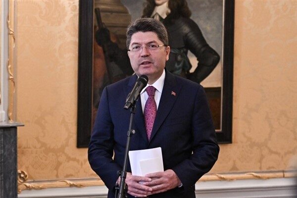 Adalet Bakanı Tunç, yargının etkinliğini artırmak, mahkemelerde ihtisaslaşmayı sağlamak ve