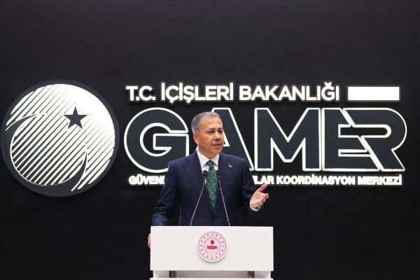 İçişleri Bakanı Ali Yerlikaya, çeşitli temaslarda bulunmak üzere Kütahya’yı ziyaret