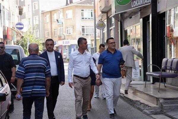 Başkan Sarıkurt ve beraberindekiler; Çömlekçi Sokak, Şadırvan Sokak, İnci Sokak,