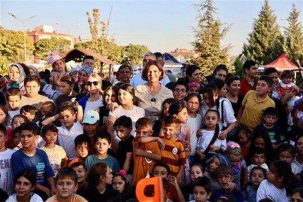 Etkinlik kapsamında çeşitli atölye çalışmaları, sokak oyunları ve masa oyunları
