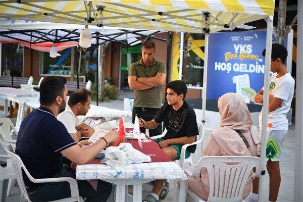 Beylikdüzü Belediyesi, öğrencilere ücretsiz rehberlik hizmeti sunuyor. 30 Temmuz –