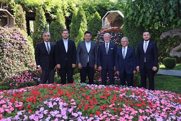 Kayseri Büyükşehir Belediye Başkanı Dr. Memduh Büyükkılıç, AK Parti Genel