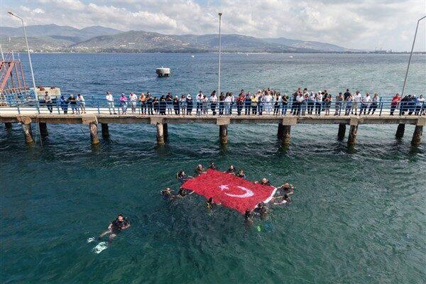 30 Ağustos Zafer Bayramı’nın 103. yılı nedeniyle Bağcılar Belediyesi ve