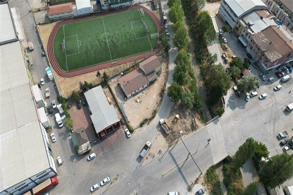 İnegöl Belediyesi, Ağaç İşleri Sanayi Bölgesi'nde çalışma başlattı. Ağaç İşleri