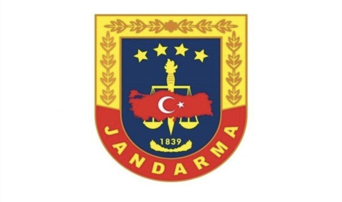 Jandarma Genel Komutanlığı, arama, kurtarma ve tahliye çalışmalarının devam ettiğini