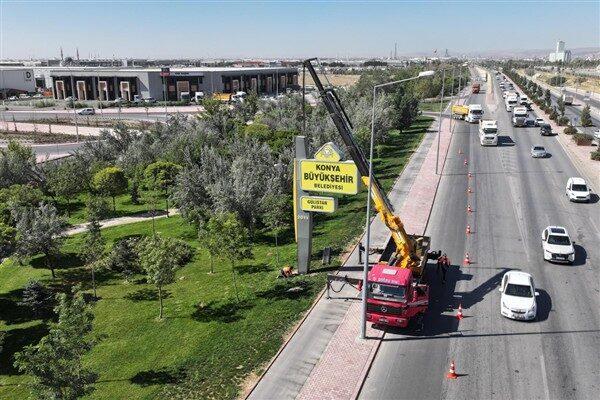 Konya Büyükşehir Belediyesi, şehir estetiğini bozan ve trafik güvenliğini tehlikeye