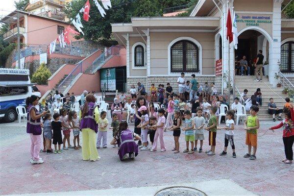 İzmit Belediyesi Kadın Aile Hizmetleri Müdürlüğü tarafından düzenlenen ve farklı