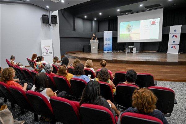 Kadınların iş dünyasında daha güçlü, görünür ve etkin olmasını destekleyen