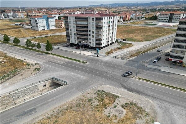 Karayolları Genel Müdürlüğü ile ortaklaşa yürütülen “Kavşak Sinyalizasyonu Yapım Protokolü”