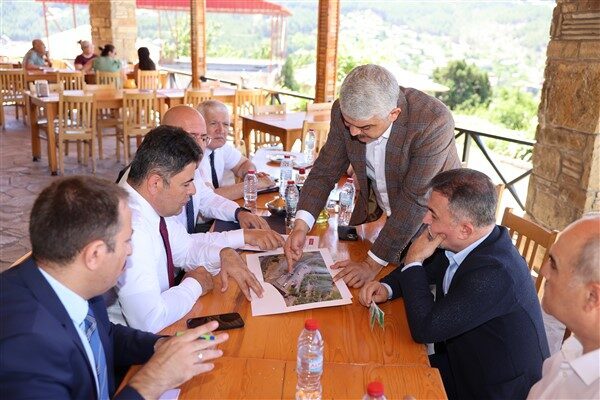 Pozantı Belediye Başkanı Ali Avan, Ulaştırma ve Altyapı Bakan Yardımcısı