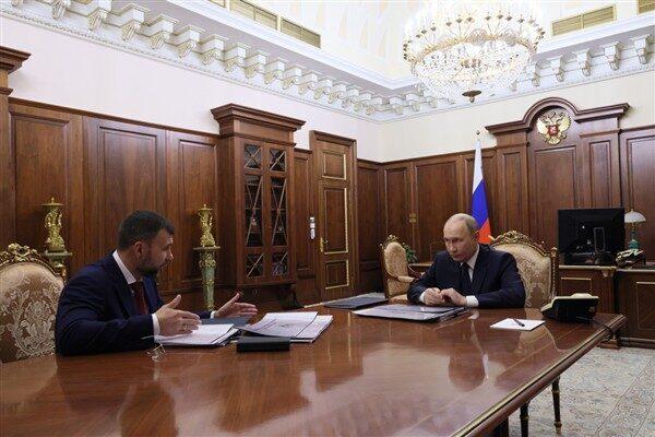 Donetsk Halk Cumhuriyeti Başkanı Denis Puşilin, çalışma toplantısında Rusya Devlet