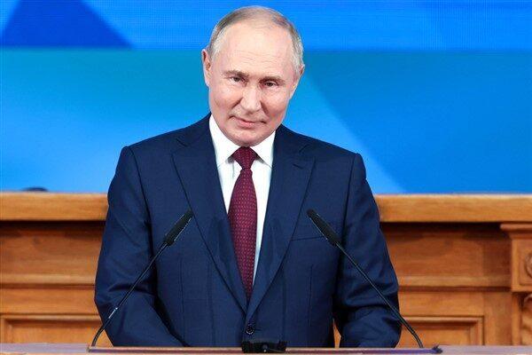 Rusya Devlet Başkanı Putin ile Güney Afrika Devlet Başkanı Cyril
