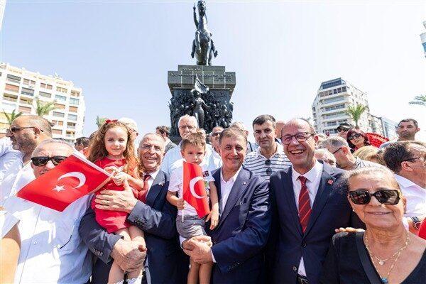 30 Ağustos Zafer Bayramı kutlamaları tüm coşkusuyla İzmir’de kutlanmaya devam