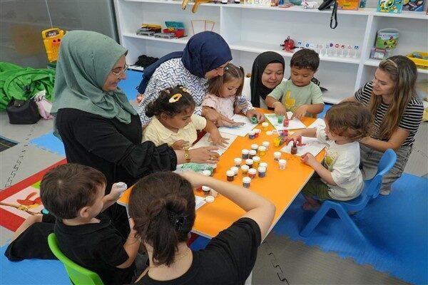 Aile Gelişim Akademisi Merkezi’nde gerçekleşen atölyelere, 49 çocuk ve 49