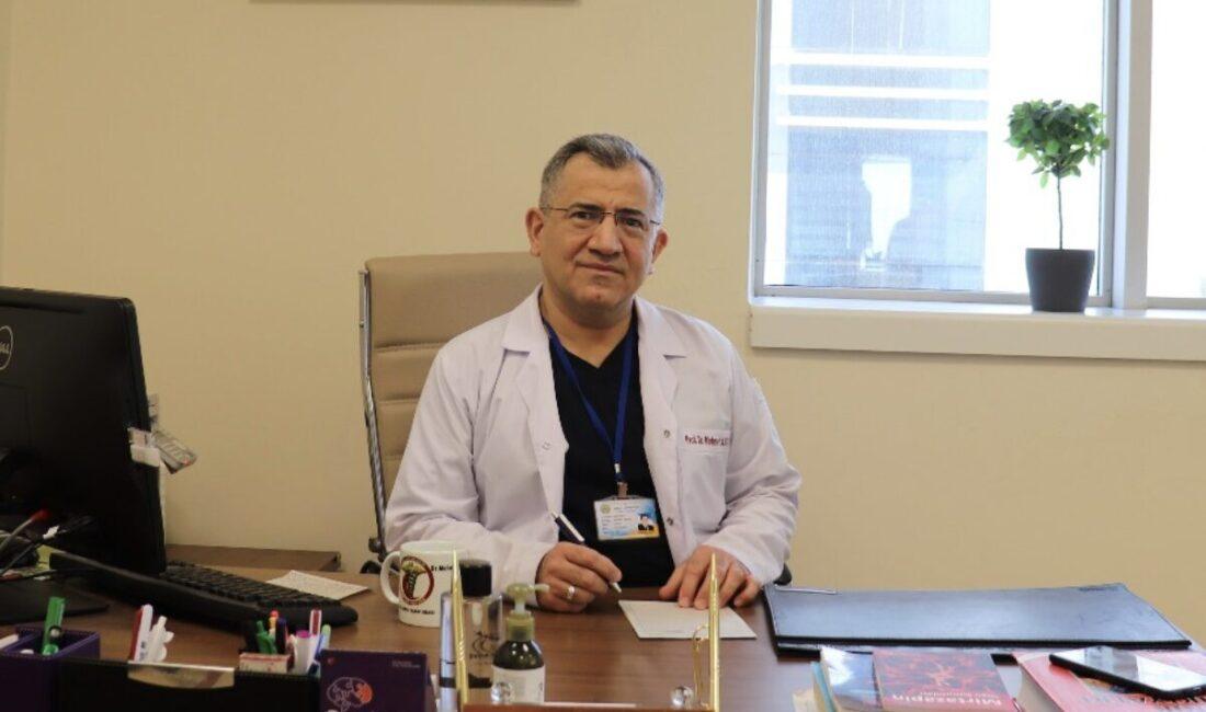 Prof. Dr. Mehmet Asoğlu, artan alışveriş bağımlılığına dikkat çekerek, bağımlı