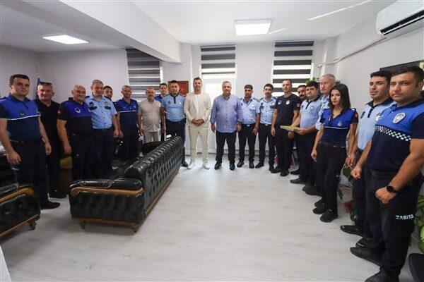 Başkan Gürel ve Tutuğ, zabıta personeliyle bir araya gelerek haftalarını