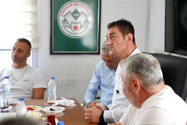 Giresun Belediye Başkanı Köse, sabahın erken saatlerinde şantiyeyi ziyaret ederek