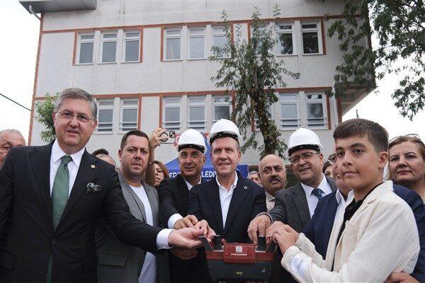 Karamürsel Belediyesi’ni ziyaret ederek, Başkan Ahmet Çalık ile bir araya
