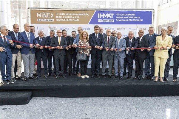 İzmir Büyükşehir Belediyesi’nin ev sahipliğinde İZFAŞ tarafından bu yıl ilk