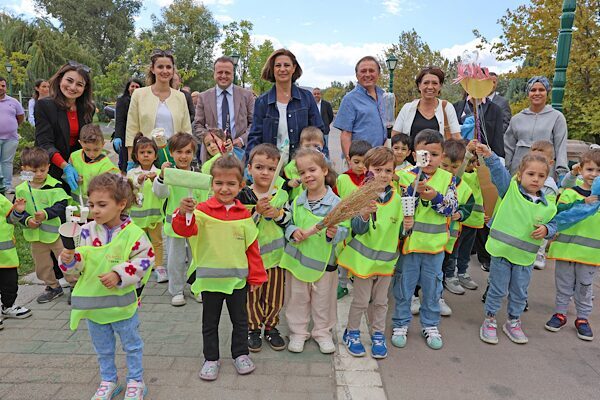 Eskişehir Büyükşehir Belediyesi ve Let’s Do It Türkiye iş birliğiyle,