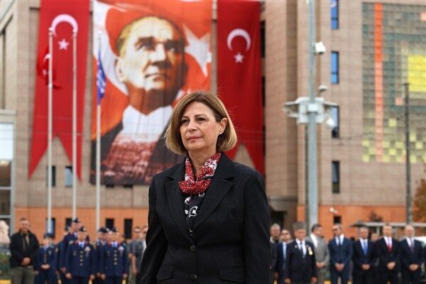 19 Eylül Gaziler Günü, Vilayet Meydanı’nda düzenlenen törenle kutlandı. Tören,