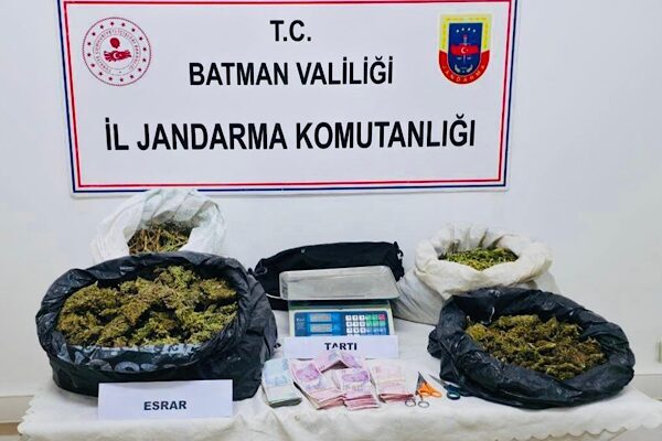 Batman İl Jandarma Komutanlığınca, uyuşturucu ile mücadele kapsamında yürütülen çalışmalar